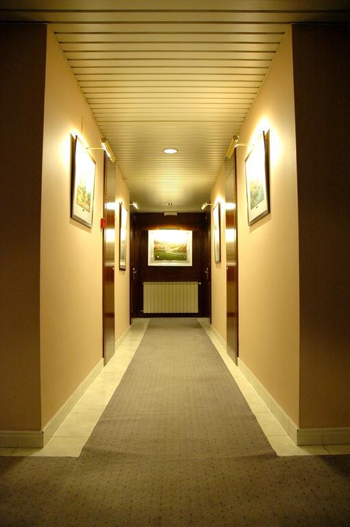 Hotel Arumi Santa Eugenia de Berga Exterior photo